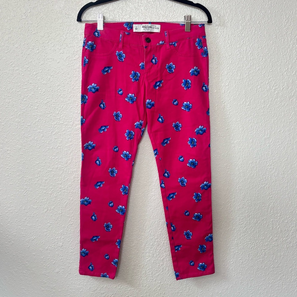 Abercrombie & Fitch NWOT Hot Pink & Blue Floral Print Jeans Size 2